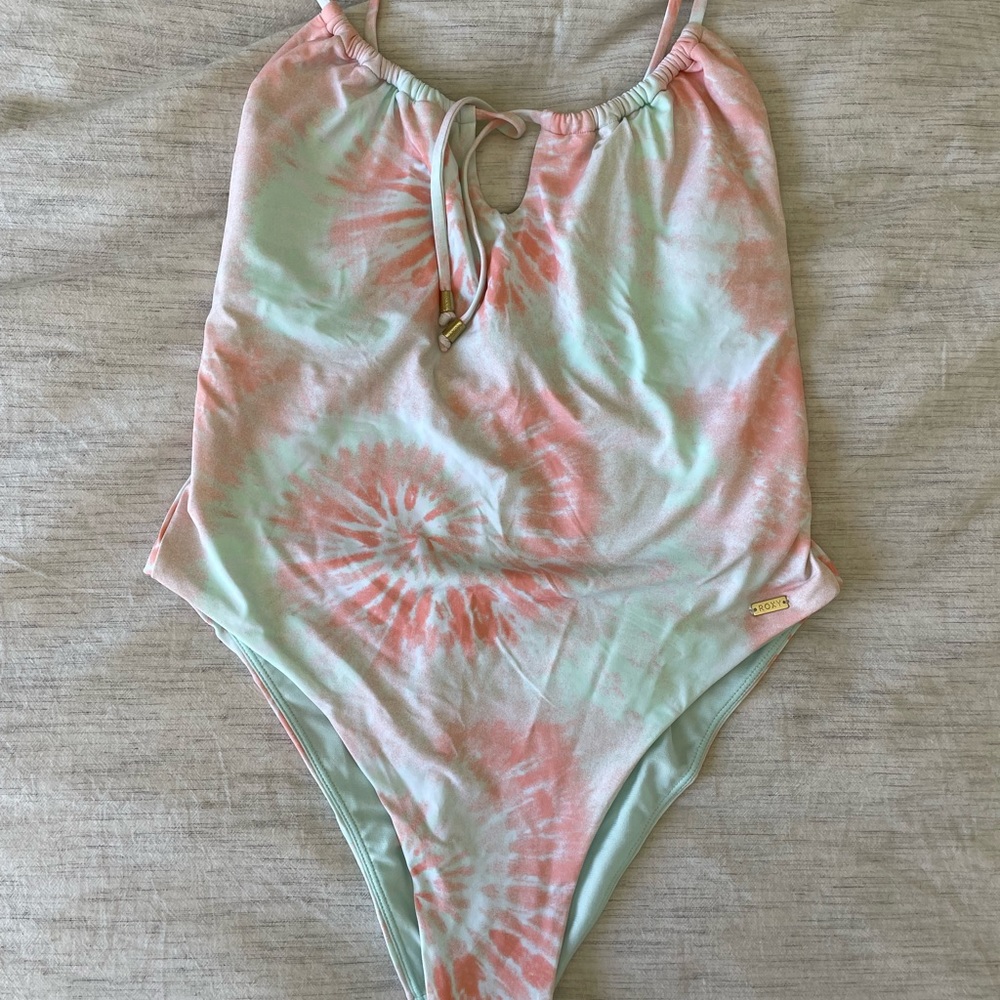 NWT Roxy one piece - Picture 3 of 4